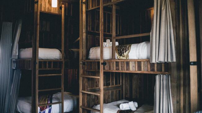 Image de la chambre de l'Auberge Le Panier montrant un lit